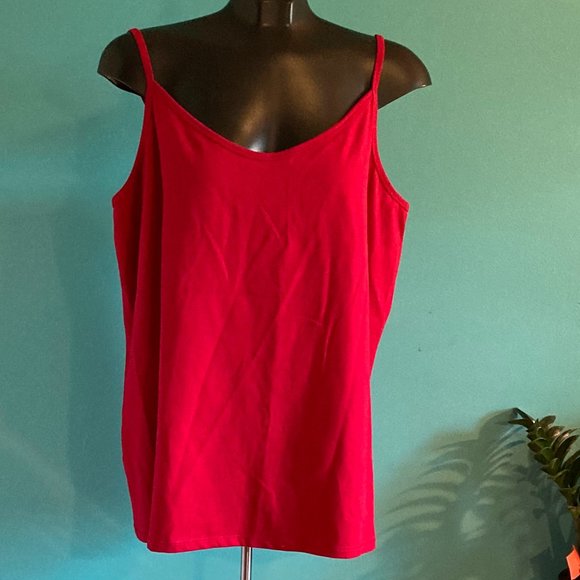 Penningtons Red Tank - Picture 1 of 4